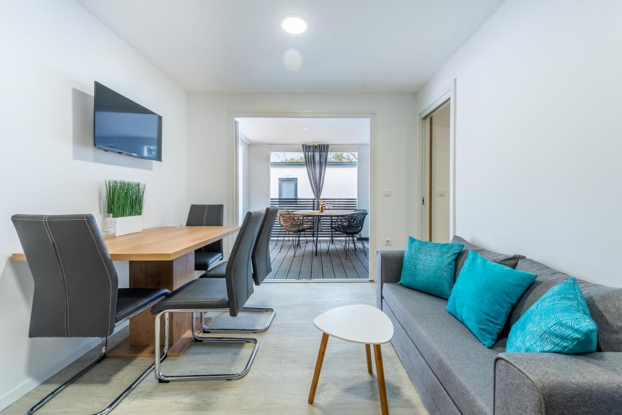 Luxury Mobile Home Pretty Green - Premium - Oaza Mira Resort -50 M From The Beach Drage Bagian luar foto