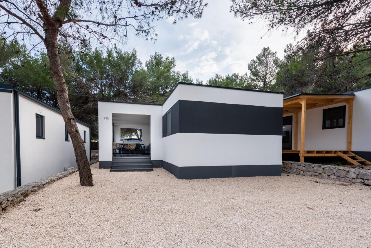Luxury Mobile Home Pretty Green - Premium - Oaza Mira Resort -50 M From The Beach Drage Bagian luar foto