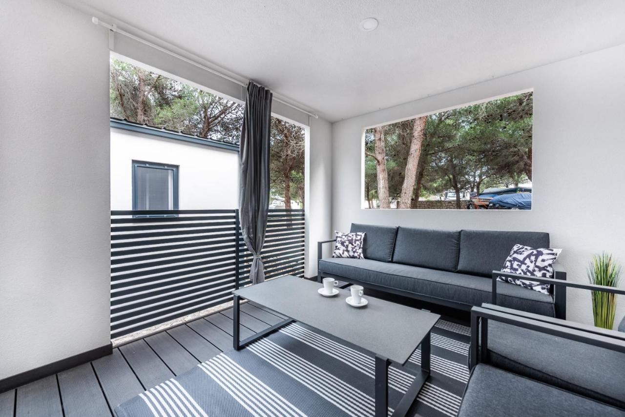 Luxury Mobile Home Pretty Green - Premium - Oaza Mira Resort -50 M From The Beach Drage Bagian luar foto